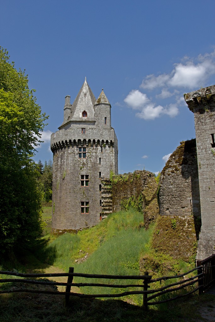 chateau de largoet tours d'elven kasteel hdr elven frankrijk france bretagne morbihan forteresse